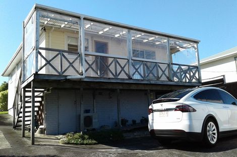 Photo of property in 158 Edmonton Road, Te Atatu South, Auckland, 0610