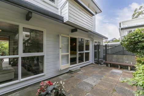 Photo of property in 9 Goddard Grove, Churton Park, Wellington, 6037