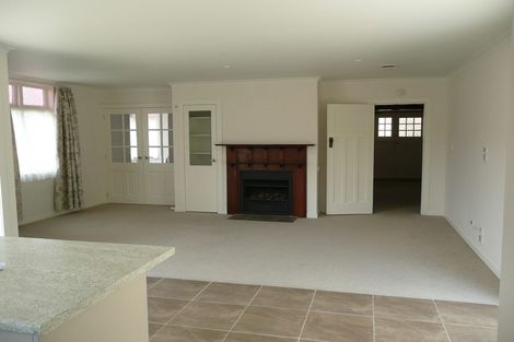 Photo of property in 122 Clevedon Road, Papakura, 2110