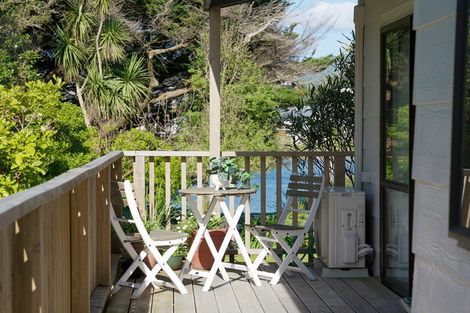 Photo of property in 200 Tutere Street, Waikanae Beach, Waikanae, 5036