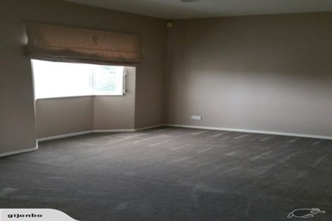 Photo of property in 1/1 Stoneleigh Court, Sunnynook, Auckland, 0632