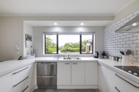 Photo of property in 234 Polson Hill Drive, Aokautere, Palmerston North, 4471