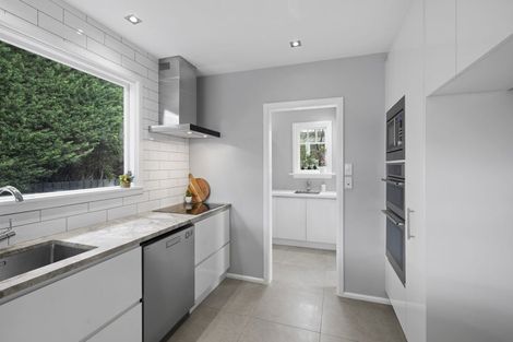 Photo of property in 119a Dyers Pass Road, Cashmere, Christchurch, 8022