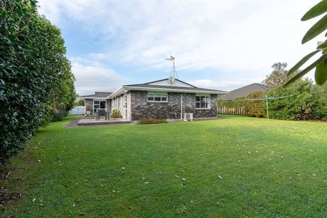 Photo of property in 16 Easton Way, Levin, 5510