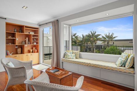 Photo of property in 31 Ocean View Road, Milford, Auckland, 0620