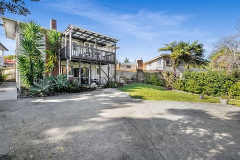 Photo of property in 32 Routley Drive, Glen Eden, Auckland, 0602