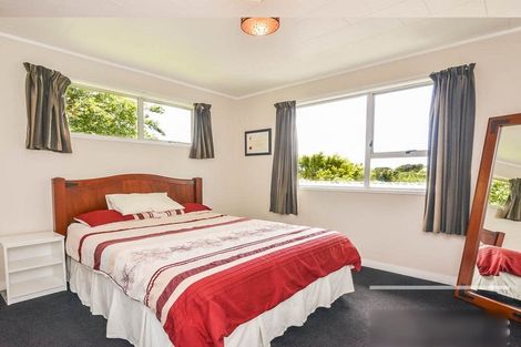 Photo of property in 7 Osmond Court, Sunnyvale, Auckland, 0612