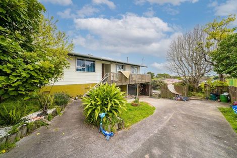 Photo of property in 13 Lismore Place, Papatoetoe, Auckland, 2025