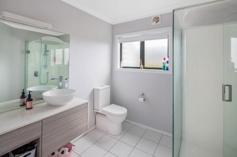 Photo of property in 7 Claverton Grove, Churton Park, Wellington, 6037