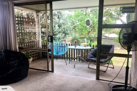 Photo of property in 38 Highland Park Drive, Highland Park, Auckland, 2010