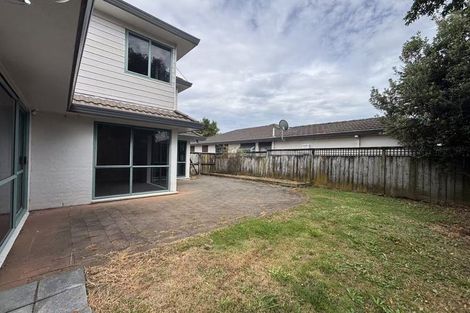 Photo of property in 2/15 Dunn Place, Farm Cove, Auckland, 2010