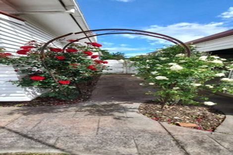 Photo of property in 974 High Street, Avalon, Lower Hutt, 5011