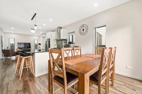 Photo of property in 11a Kent Road, Manurewa, Auckland, 2102