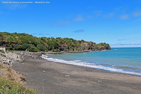 Photo of property in 6 Halse Place, Opunake, 4616