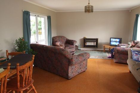 Photo of property in 17 Delta Place, Milson, Palmerston North, 4414