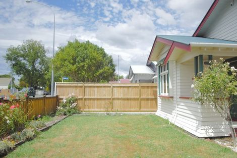 Photo of property in 76 Victoria Avenue, Palmerston North, 4410