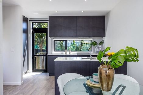 Photo of property in 8/805 Riddell Road, Saint Heliers, Auckland, 1071
