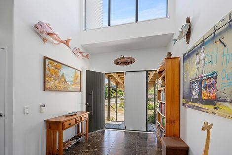 Photo of property in 27 Raukawa Road, Peka Peka, Waikanae, 5391