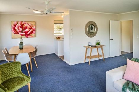 Photo of property in 4a Glenbrook Grove, Naenae, Lower Hutt, 5011