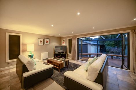 Photo of property in 42 Lincoln Terrace, Hokowhitu, Palmerston North, 4410
