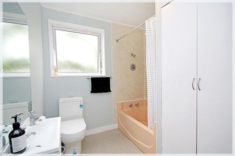 Photo of property in 6 Huia Street, Foxton Beach, Foxton, 4815