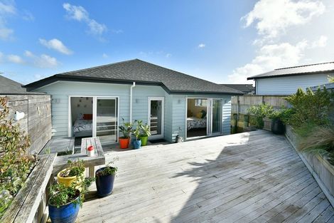 Photo of property in 259 Alec Craig Way, Gulf Harbour, Whangaparaoa, 0930