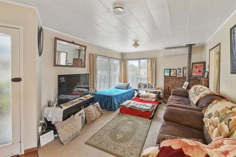 Photo of property in 2 Chantelle Place, Papatoetoe, Auckland, 2025