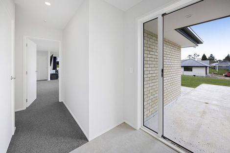 Photo of property in 207c Regan Street, Stratford, 4332