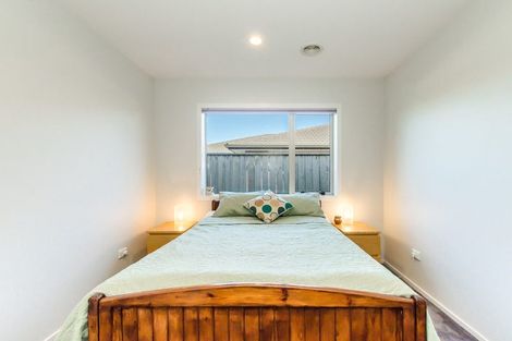 Photo of property in 37 San Priamo Place, Paraparaumu Beach, Paraparaumu, 5032