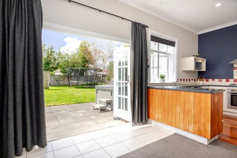 Photo of property in 12 Albert Street, Dannevirke, 4930