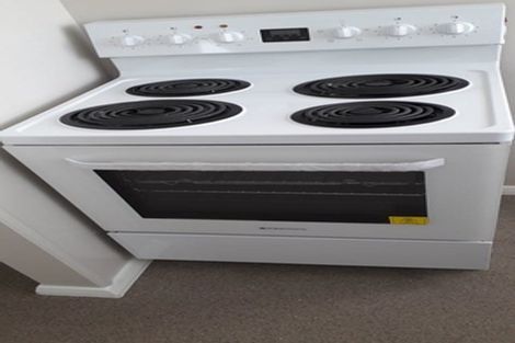 Photo of property in 24 Larsen Street, Otara, Auckland, 2025