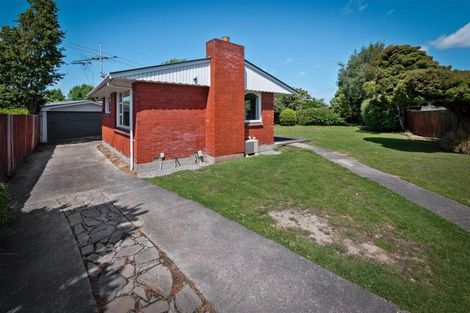 Photo of property in 15 Wolsey Place, Hillmorton, Christchurch, 8025