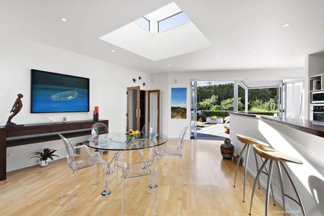 Photo of property in 102 Mitchell Street, Brooklyn, Wellington, 6021