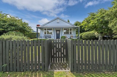 Photo of property in 13 Cliff Street, Coalgate, 7673