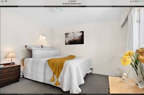 Photo of property in 88 Chivalry Road, Glenfield, Auckland, 0629