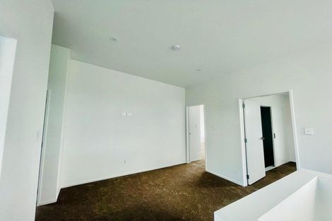 Photo of property in 70 Kauri Heart Avenue, Takanini, 2112