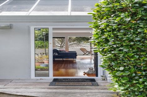 Photo of property in 37 Vista Motu, Red Beach, 0932