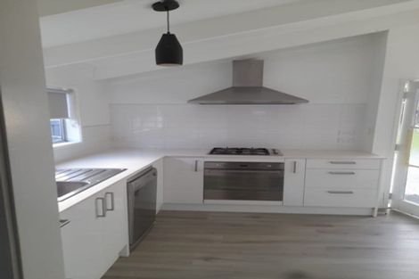 Photo of property in 64 Marendellas Drive, Bucklands Beach, Auckland, 2014