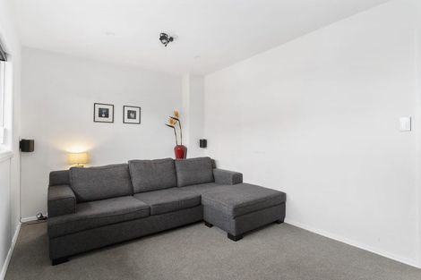 Photo of property in 4 Otahuri Crescent, Greenlane, Auckland, 1051