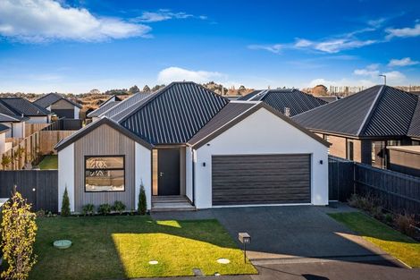 Photo of property in 28 Larissa Road, Halswell, Christchurch, 8025