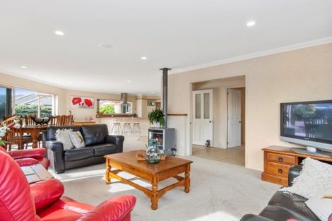 Photo of property in 565 Gloucester Road, Papamoa Beach, Papamoa, 3118