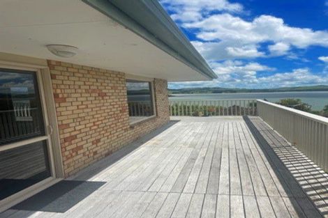 Photo of property in 16 Kotare Crescent, Pahi, Paparoa, 0571