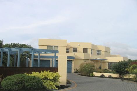 Photo of property in 3 Pensilva Close, Camborne, Porirua, 5026