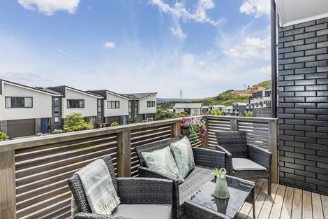 Photo of property in 43 Holystone Road, Whitby, Porirua, 5024