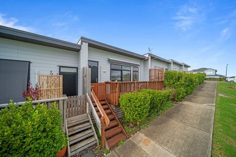 Photo of property in 7 Kapuarangi Lane, Papakura, 2110