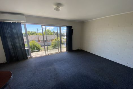 Photo of property in 40 West Coast Road, Glen Eden, Auckland, 0602