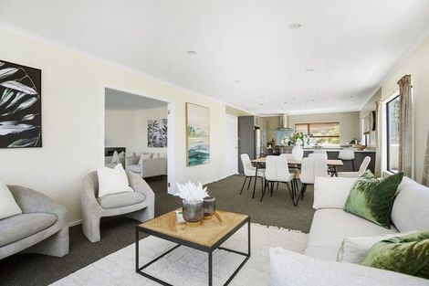 Photo of property in 39 Arahiwi Grove, Tirohanga, Lower Hutt, 5010