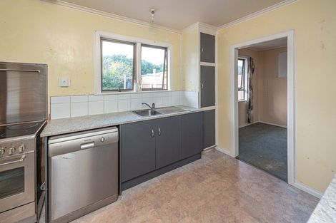 Photo of property in 82 Polson Street, Castlecliff, Whanganui, 4501