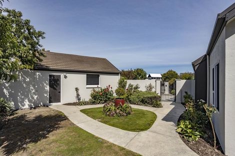 Photo of property in 10 Hossack Close, Belfast, Christchurch, 8051