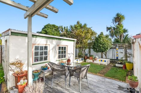 Photo of property in 17 William Street, Petone, Lower Hutt, 5012